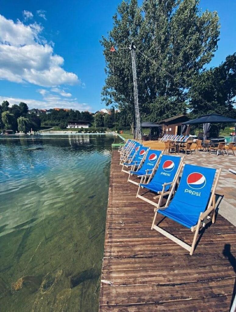 Alure Residences 1 & 24H Self Check-In, Free Parking In Front Of The Apartment Building, New Building, Terrace, Cafe With Breakfast In The Apartment Building, Next To The Aqua Park Besztercebánya Kültér fotó